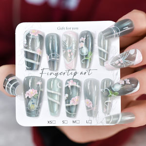 10 Uds prensa hecha a mano en las <span class=keywords><strong>uñas</strong></span> corta pintada a mano Gel cuadrado ataúd <span class=keywords><strong>brillo</strong></span> diseño acrílico prensa <span class=keywords><strong>uñas</strong></span> al por mayor - Product Image 4