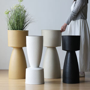 Grands pots de plantes en plastique minimalistes de haute qualité <span class=keywords><strong>pour</strong></span> plantes <span class=keywords><strong>d</strong></span>écor à la maison grands pots extérieurs avec soucoupe de luxe <span class=keywords><strong>pour</strong></span> l'extérieur - Product Image 4