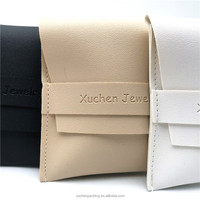 Pochette en cuir PU de luxe personnalisée avec logo en relief petite enveloppe emballage cadeau en cuir PU pour collier