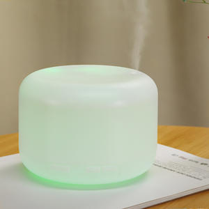Humidificador de Escritorio Minimalista YX801 de 300 ml, Difusor de Aroma Blanco con Alimentación USB para Dormitorio y Uso Doméstico - Product Image 2