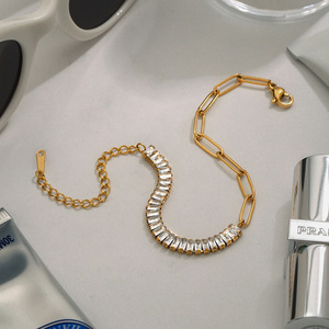 Jewelry Pulsera De Cadena Tipo Tenis Redonda Con Forma De Corazon, De Acero Inoxidable Chapado En Oro De 18 Quilates - Product Image 5