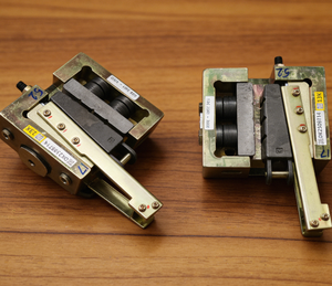 Sistema de Seguridad para Elevadores DK SAFETY 490DK de Alta Tecnología, 4900 kg, con Mecanismo de Disparo Móvil y Fuerte Fuerza de Frenado - Product Image 1