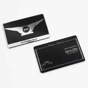 บัตรสมาชิกสมาร์ทชิป สลักเลเซอร์ 0.4-2.0 มม. บัตรธุรกิจโลหะสีดำทอง - Product Image 5