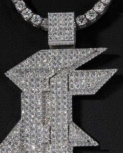 Pendentif diamant pour homme, best-seller, bijoux de mode avec finition pierre brillante, pour club et tenue décontractée, disponible au meilleur prix - Product Image 3