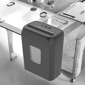 Broyeur de documents à coupe transversale Ofitech OS610C 14,5 L, panier à papier, usage domestique et professionnel, capacité de 8 feuilles, alimentation électrique - 40 min - Product Image 3