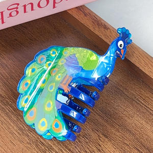 Pinzas para el Cabello con Diseño de Animales de Dibujos Animados: Oso de Peluche, Pavo Real, Ardilla, Erizo, Tiburón, Material PVC, 8CM/9CM, Accesorio para Mujer - Product Image 4