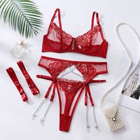 Ensemble de lingerie 4 pièces en dentelle pour femme avec chaîne métallique, soutien-gorge, porte-jarretelles, string, anneau de jambe, harnais, vêtements de nuit intimes, 3 couleurs, tailles S-XL