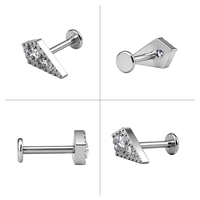 Piercing Labret en Titane ASTM F136 16G à Filetage Interne, avec Cadre Triangle Riveté et Zircon Cubique Rond Gradué, pour Cartilage, Tragus, Hélix, Conch