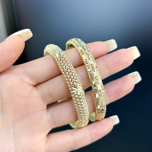 Brazalete JXX de Latón con Baño de Oro de 14K, Diseño Hueco, Alta Calidad, Resistente al Agua y sin Óxido - Product Image 2