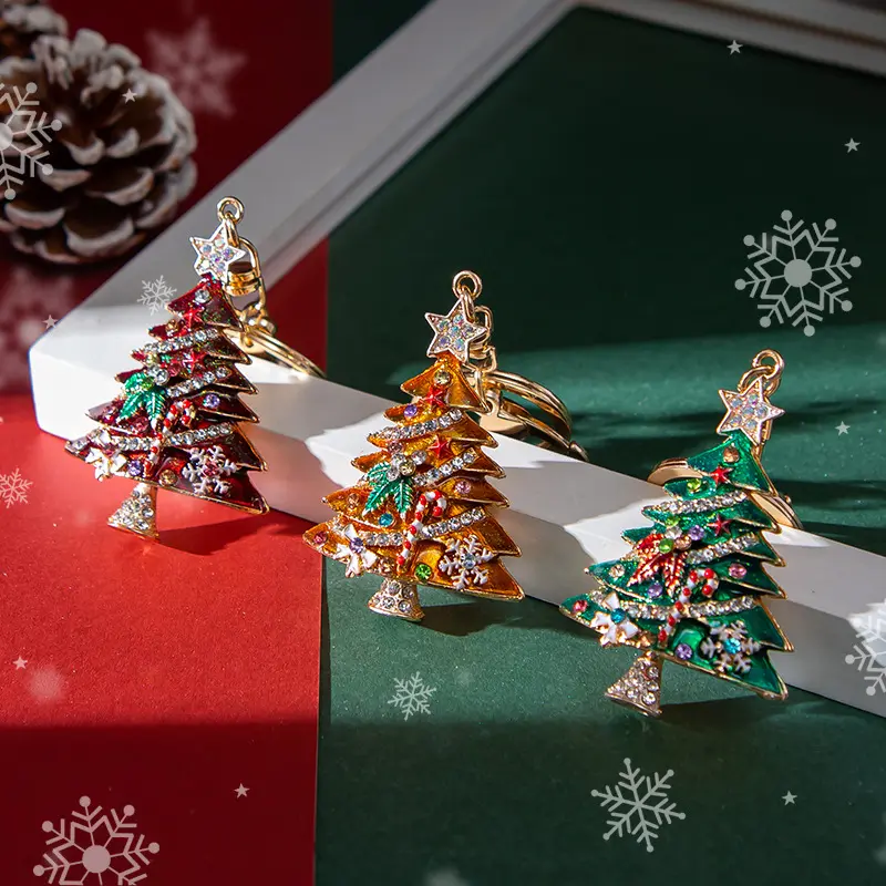 Kerstcadeaus Strass Diamond Kerstboom Decoraties Custom Logo Sleutelhangers Auto Sleutelhangers Luxe Emaille Metalen Sleutelhanger