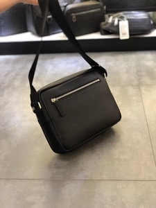 Bolso Bandolera Clásico de Cuero para Hombre, Estilo Mensajero, de Piel de Vacuno Envejecida, para Viajes en el Medio Oriente, Fabricación OEM - Product Image 5