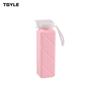Bouteille d'eau pliable en silicone multi-sections avec poignée pour l'escalade - Product Image 1