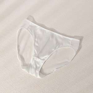Comfortable Casual Silk Briefs for Women Breathable Knitted <strong>Underwear</strong> with Logo on <strong>Waist</strong> Disposable Panties - Product Image 3