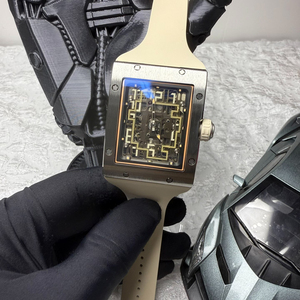 Nuevo reloj de pulsera de alta gama con esfera cuadrada 16-02, movimiento mecánico automático con diseño de fondo transparente, unisex, estilo ejecutivo - Product Image 3