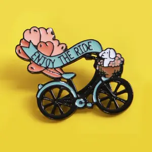 만화 자전거 브로치 창조적 인 합금 개인화 된 타기 에나멜 옷깃 핀을 즐기십시오