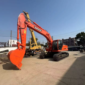 Excavadora Usada Doosan DX300LC-9C Modelo 2022 con Bomba de Motor y PLC - Pocas Horas de Uso - Product Image 5