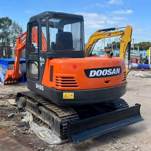 Excavateur Doosan DH55 d'occasion Doosan DH55 5.5 tonnes Mini pelleteuse d'occasion d'origine coréenne en bon état - Product Image 1