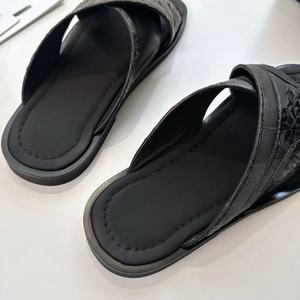 Pantuflas de cuero con textura antideslizante, zapatos de marca de diseñador, pantuflas cómodas de verano, pantuflas de piel de moda, las más vendidas - Product Image 6