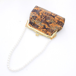 Portafogli in sughero all'ingrosso borsa per donna Eco Friendly Fancy Small Hand Change portamonete in sughero con catena Logo personalizzato Cluth - Product Image 1