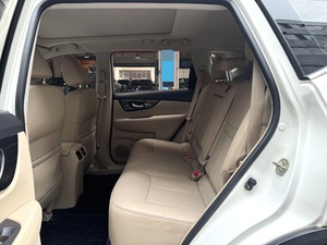 <span class=keywords><strong>Nissan</strong></span> X-Trail 2017 2.0L CVT XL 2WD Comfort Automático - Piezas Originales, Pintura Original, Autos Usados Sin Accidentes - Product Image 5
