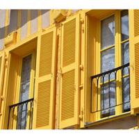 Persiennes en aluminium perforé pour solutions de ventilation décoratives et fonctionnelles