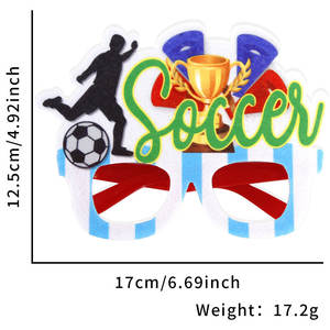 Lunettes de soleil festives en feutre plastique de style moderne sur le thème du football, pour les fêtes, les événements, les photos, les accessoires de célébration - Product Image 3