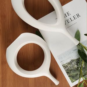 Jarrón de Flores Redondo Hueco con Diseño Artístico de Partículas Escarchadas - Product Image 3