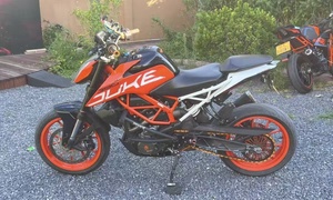 Motocicleta Usada KTM1 DUKE390 390cc, Motocicleta <span class=keywords><strong>Deportiva</strong></span> Todoterreno, de Gran Cilindrada, Refrigerada por Líquido, Tipo Naked - Product Image 5