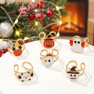 Bague de poignet minimaliste de Noël pour femme en acier inoxydable inaltérable, design ouvert réglable, accessoire de bijouterie tendance pour les fêtes - Product Image 4