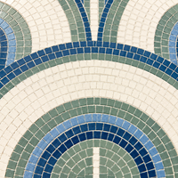 Mosaïque céramique personnalisée en forme d'éventail pour le sol du hall d'hôtel, carreaux artistiques à motif d'arche bleue pour les espaces commerciaux et les murs décoratifs de salle de bain