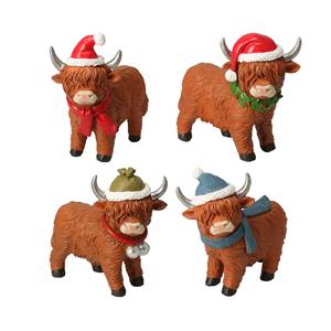 Décoration buffle avec écharpe et chapeau H 16CM en résine assortie. - Product Image 1