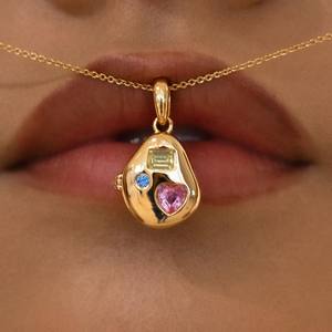 Ожерелье с золотым медальоном, 14 карат - Product Image 2