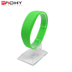 멀티 컬러 <span class=keywords><strong>NFC</strong></span> 실리콘 팔찌 맞춤형 인쇄 <span class=keywords><strong>RFID</strong></span> 팔찌 URL VIP 식별을위한 프로그래밍 가능한 실리콘 <span class=keywords><strong>NFC</strong></span> 팔찌 - Product Image 3