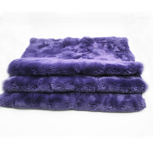 Peau de lapin <span class=keywords><strong>rex</strong></span> chinois XJ de haute qualité teinte, fourrure brute, moelleuse, haute densité, douce pour l'hiver, plaque de peau pour vêtements féminins - Product Image 1