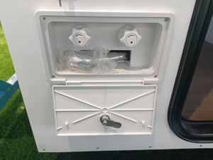 Camper 4x4 moderne personnalisable en aluminium avec <span class=keywords><strong>batterie</strong></span> au lithium et toit relevable pour expéditions tout-terrain – Vente en gros - Product Image 3