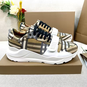 여성 디자이너 테니스 러닝화 럭셔리 편안한 부드러운 정품 가죽 메쉬 안감 미끄럼 방지 유행 화이트 블랙 - Product Image 1