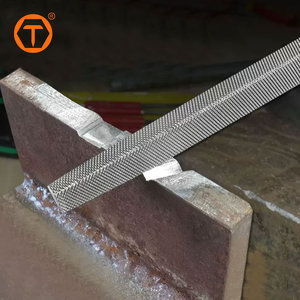 Lima Triangular de Acero al Carbono T8 con Mango de PP - Product Image 3