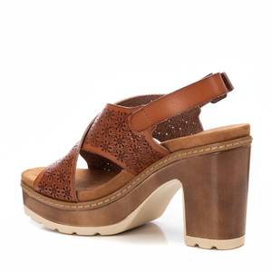 Sandalias de Tacón para Mujer Refresh, Modelo 172780, de Cuero, con Plataforma y Tira Cruzada en el Talón - Product Image 3