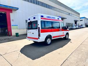 Ambulance de transport à haute puissance, à transmission manuelle, à toit moyen-haut, à essieu court, neuve, diesel, pour les secours médicaux d'urgence - Product Image 3