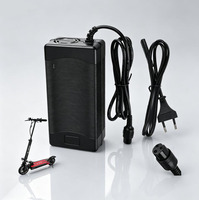 Chargeur de batterie 54,6 V 2 A pour trottinettes électriques 48 V Kugoo M4/M4 Pro, Hitway H5/H5 Pro, UrbanGlide, Joyor, Speedway, Urbetter, Kaabo