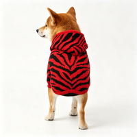 Pull-over pour chien Zebra Edgy en tricot épais avec intérieur polaire, tenue streetwear pour animaux de compagnie par temps froid