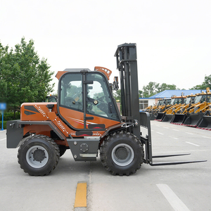 Montacargas Todoterreno 4x4 de Alta Calidad, 3.5 Toneladas, Elevación Hidráulica, Montacargas Todoterreno Lateral de Diésel para Montaña en Venta - Product Image 4