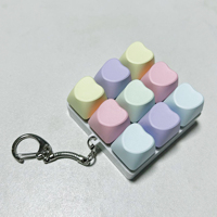 Porte-clés personnalisé avec capuchon de touche en forme de cœur, testeur de commutateur tactile, jouet anti-stress, clavier lumineux LED