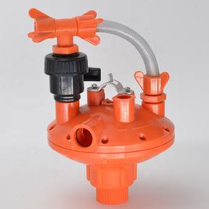 Nouveau produit phare U-BEST UBT-03 Abreuvoir automatique à tétine pour poulets en ferme avicole, en plastique, pour tuyau carré - Product Image 2