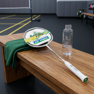 ไม้แบดมินตันรุ่น NF555 Hard HM Graphite สำหรับผู้หญิง น้ำหนักเบา 83 กรัม ประเภทควบคุมลูก 20-23 ปอนด์ - Product Image 3