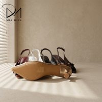 Escarpins MIA DIVA pour femme en PU métallisé à bout ouvert avec bride à boucle et talon fin rehaussant la silhouette, idéaux pour les tenues de mariage.