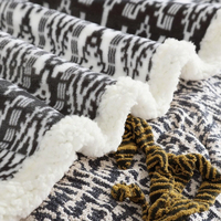 Vente en gros de couverture de lit en molleton de flanelle de Noël draps de lit canapé Sherpa Plaid fabrication de décoration intérieure d'hiver technique tissée