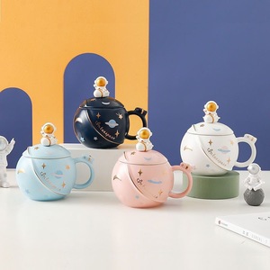 Cangkir Keramik Kreatif Grosir untuk Perjalanan, Hadiah Mug Susu Astronot Planet Kartun untuk Anak-Anak - Product Image 1