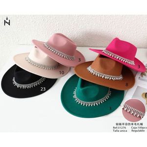 Cappello con Catena di Diamanti Z, Bordo Piatto, Taglia Unica Regolabile, Cappello Festivo Unisex per Adulti in Acrilico Intrecciato - Product Image 2