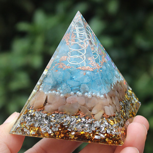 Pyramide en cristal blanc, pilier en résine époxy, artisanat Feng Shui, ornement de bureau pour la maison, le bureau ou la salle d'étude - Product Image 4